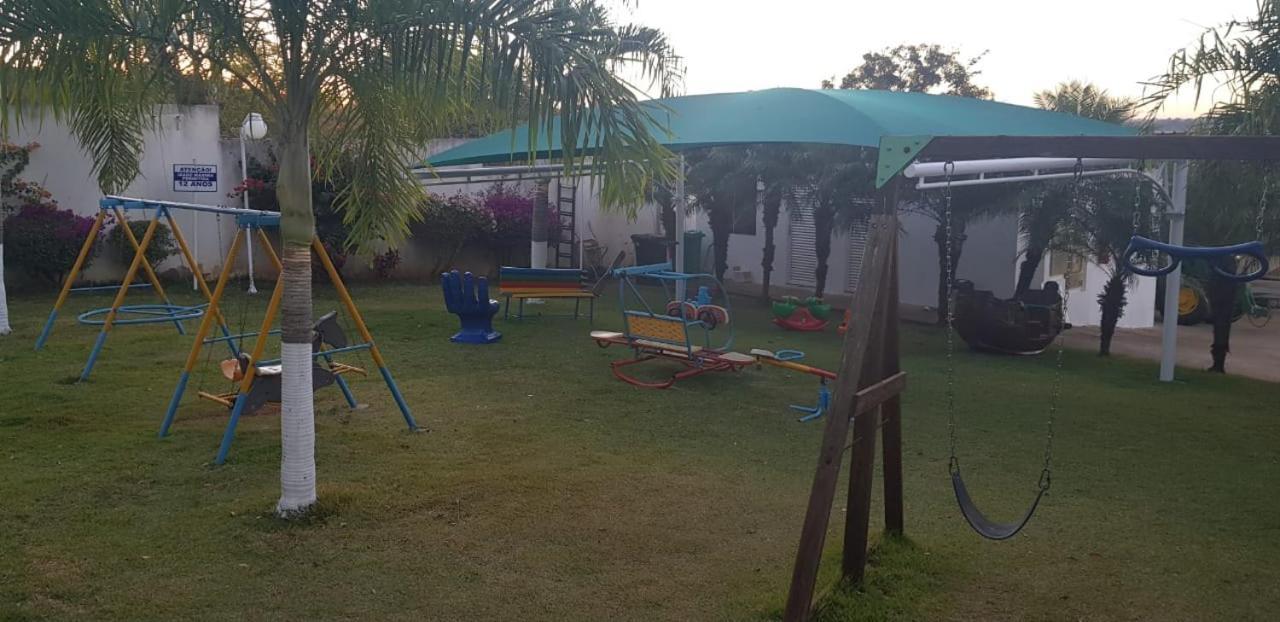 Lago Vista: Apartamento com Cozinha e Churrasqueira Privativa Caldas Novas Exterior photo